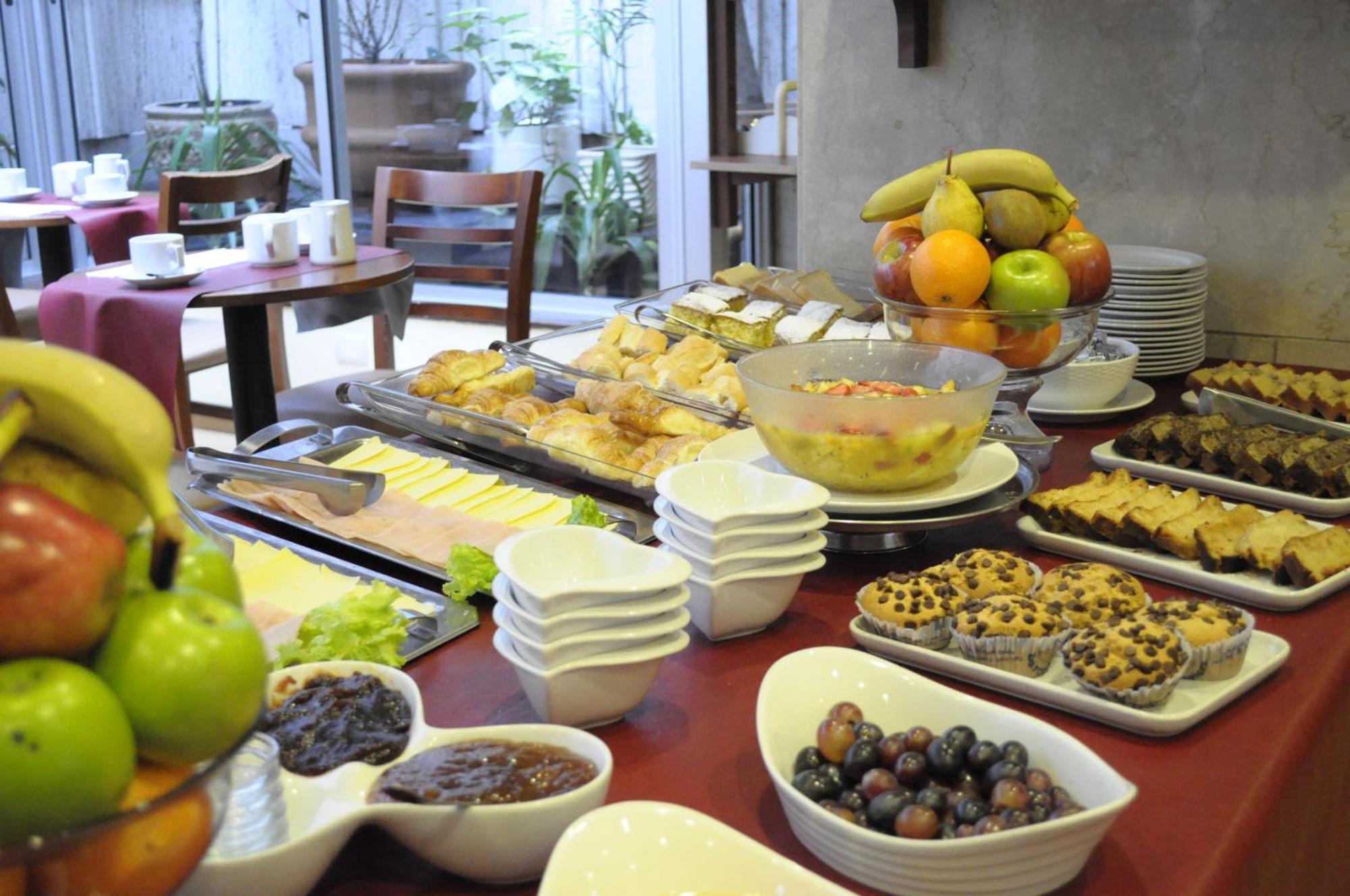 Hotel Europa Montevideo Dış mekan fotoğraf